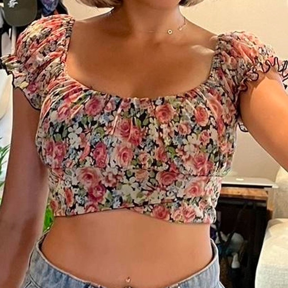 Forever 21 Floral crop top (s)